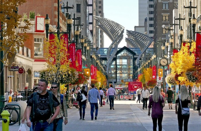Улица Стивен Авеню Calgary