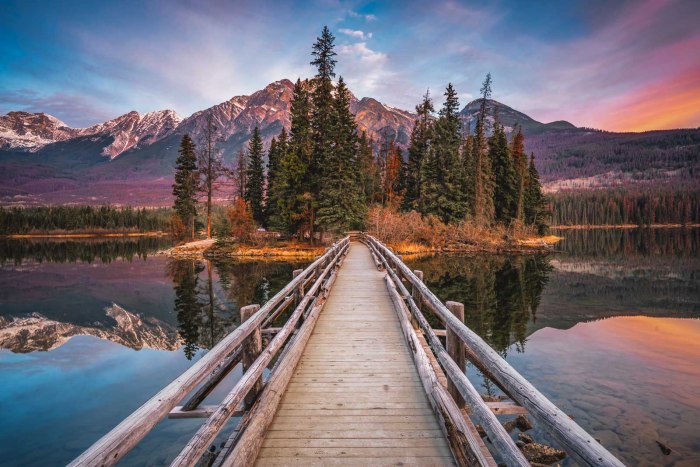Обои на рабочий стол Jasper National Park, Alberta, Canada зима
