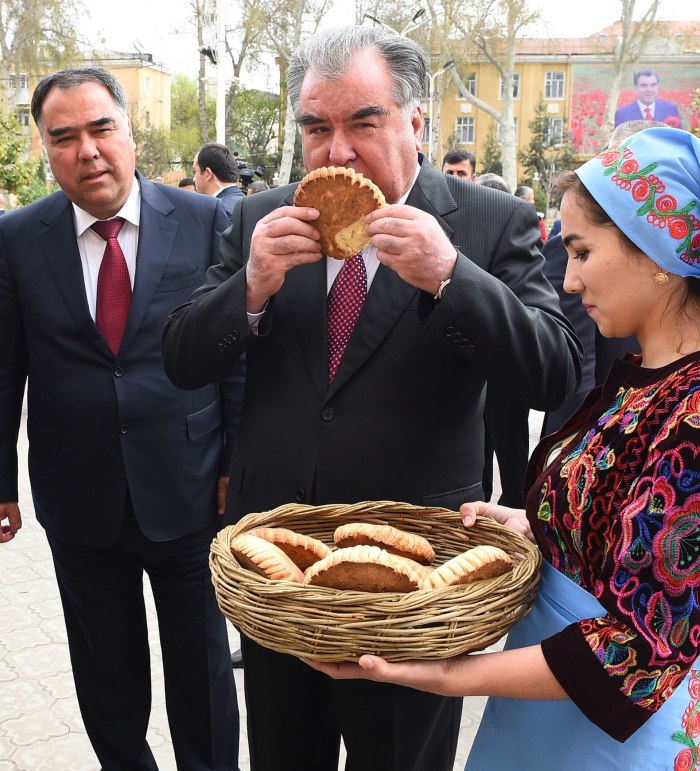 Эмомали Рахмон в Худжанде