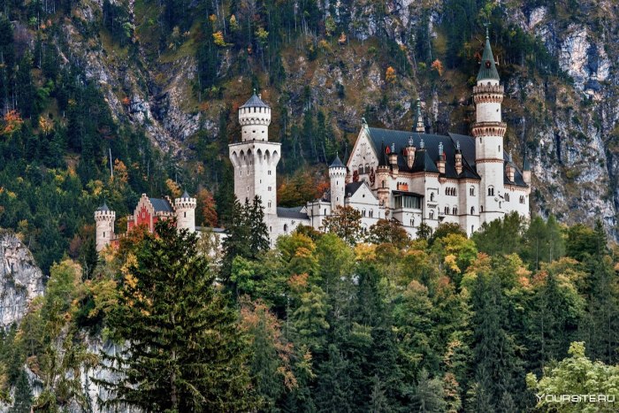 Замок Нойшванштайн Schloss Neuschwanstein