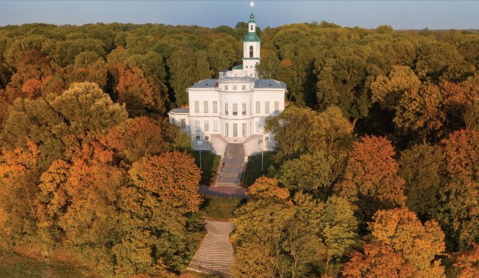 Дворец Бобринских, г. Богородицк, Тульская область