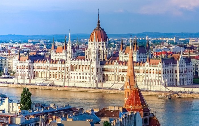 Здание венгерского парламента (г. Будапешт)