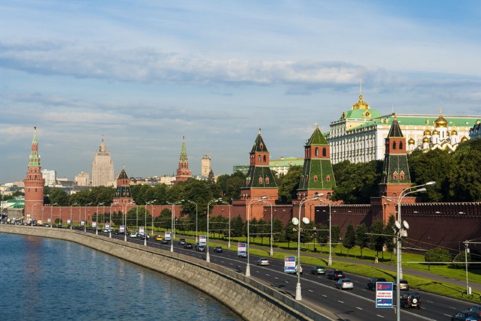 Москва река Кремль