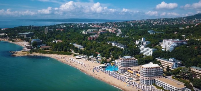Курорт святые Константин и Елена Болгария
