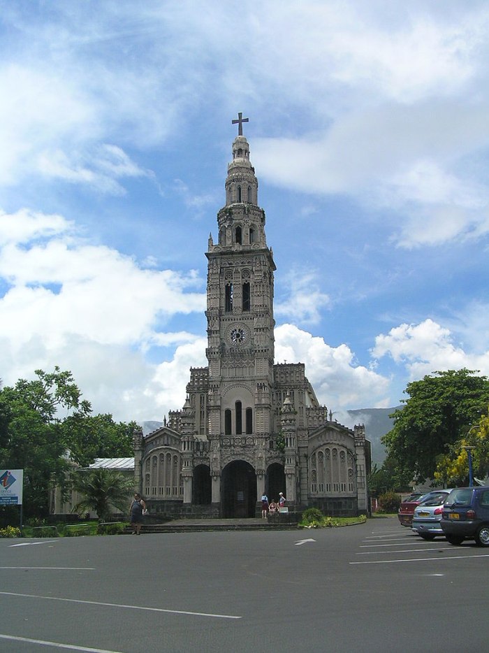 St. Anne's Church, Saint-Benoît