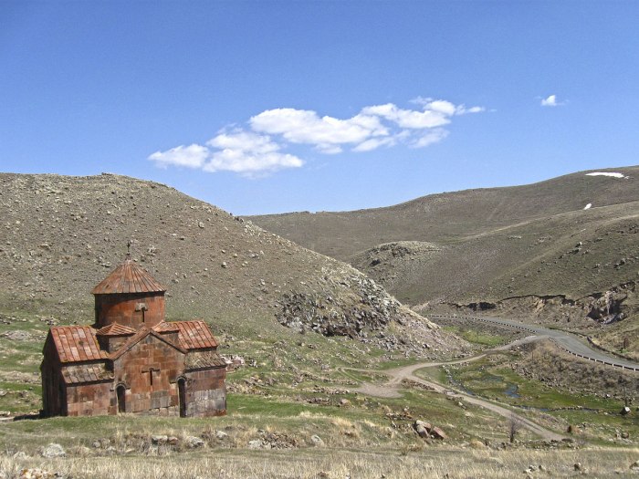 Сарнахбюр село в Армении