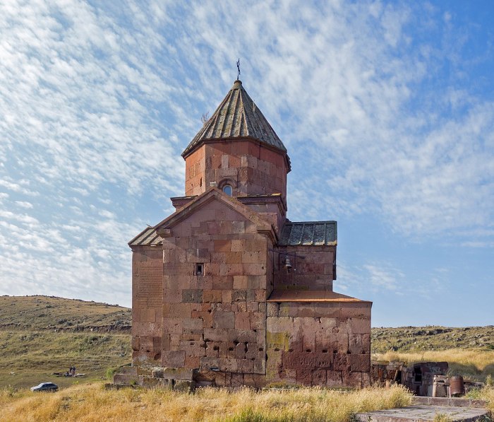 Армения город артик Церковь