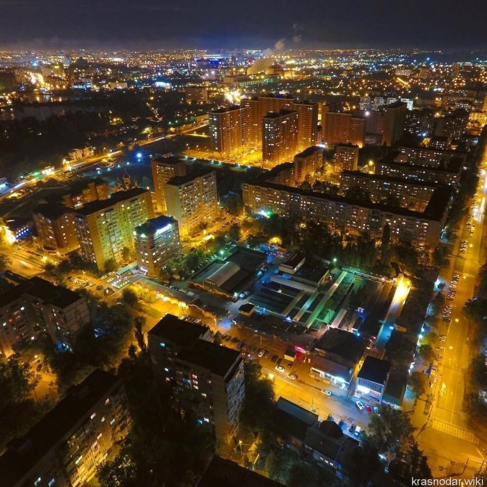 Ночной Краснодар с высоты птичьего полета